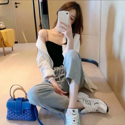 女摄青鬼游埠